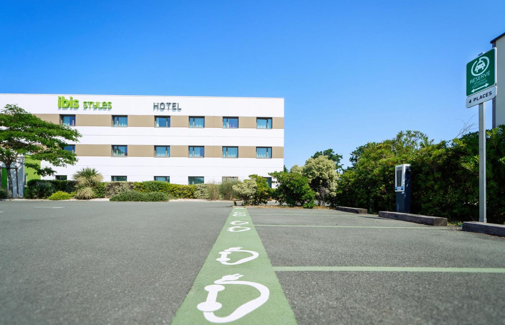 Ibis Styles Les Sables Olonne Hotel Bagian luar foto
